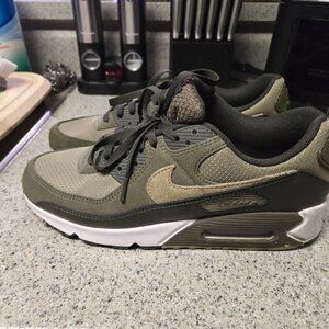 Size 10 Nike Air Max 90 Neutral Olive Black White Shoes DM0029-200